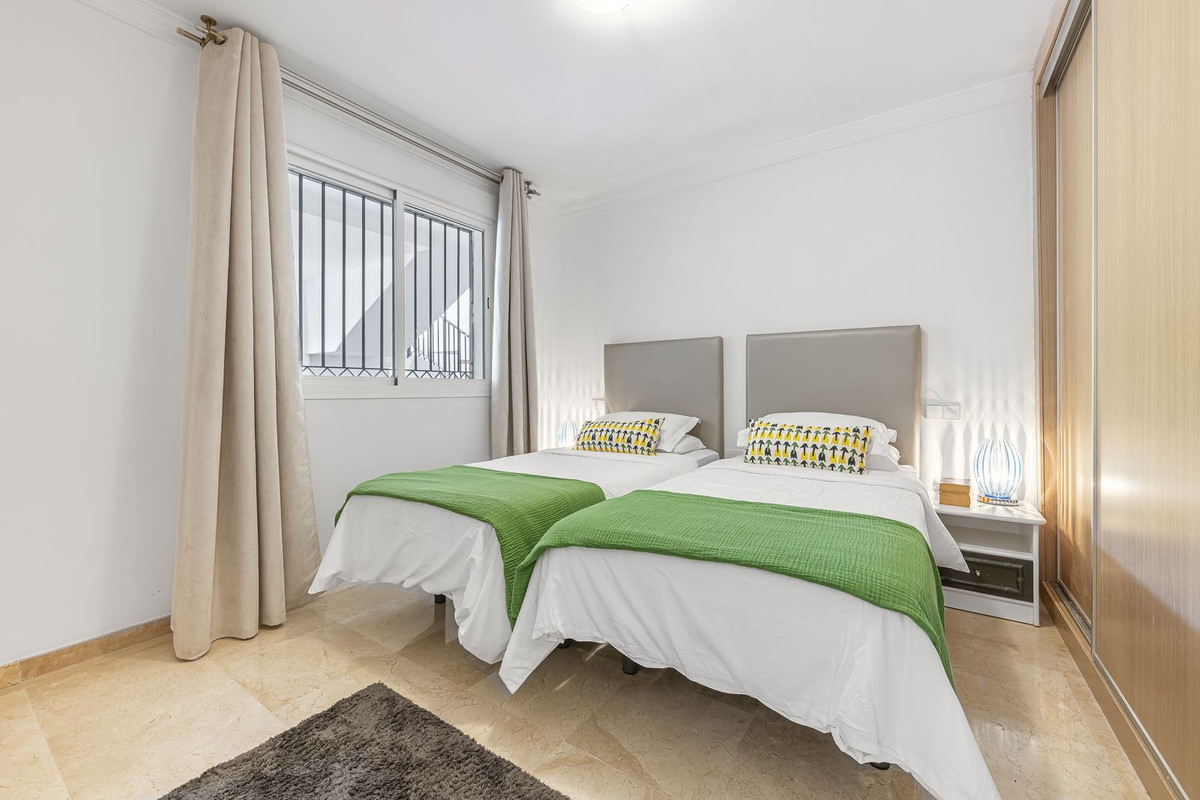 317dd76c579b53aebb7d8b5850d7ebca - 26