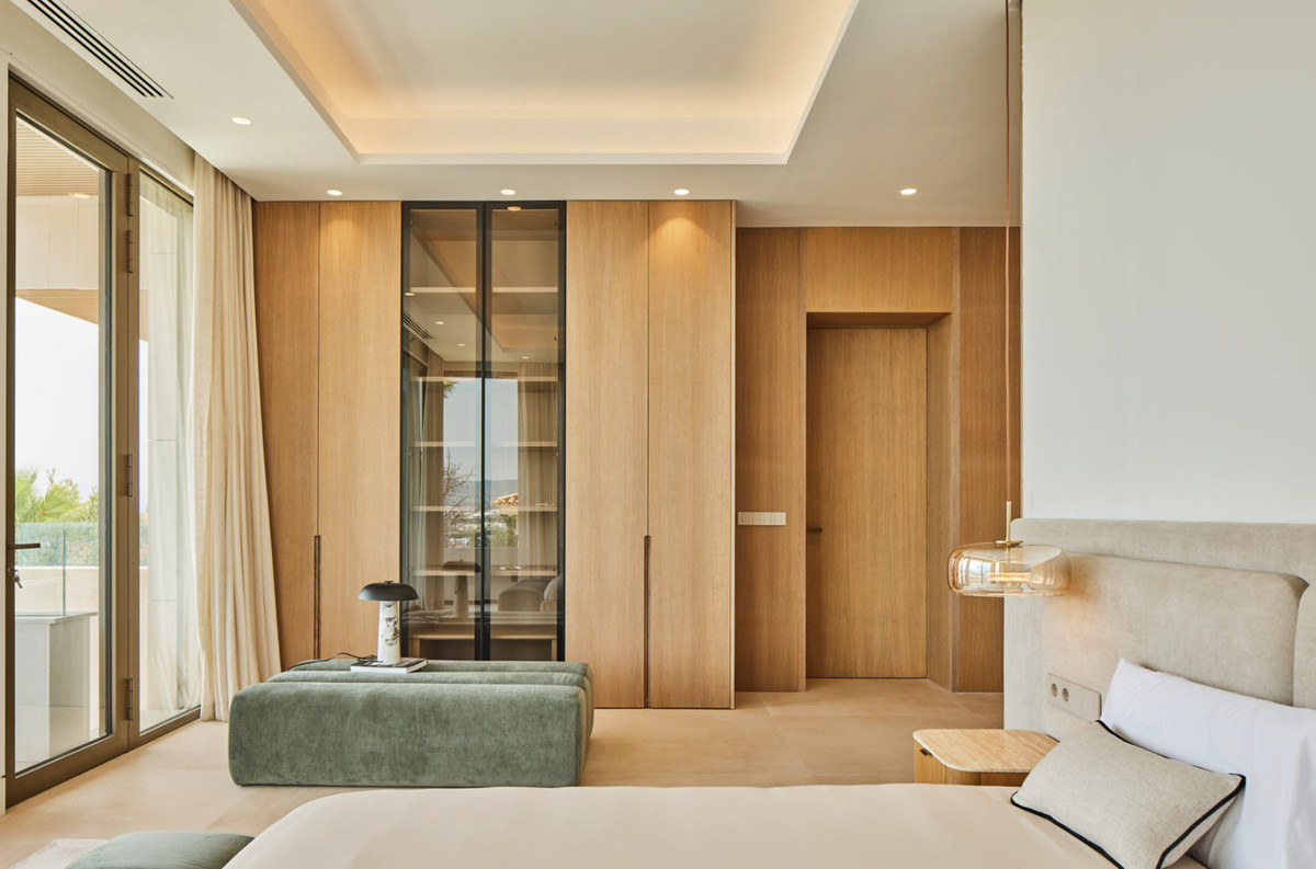 31d5335392896e6c937d2e4184ebbb89 - 12