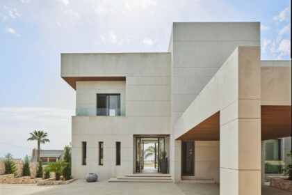 31d5335392896e6c937d2e4184ebbb89 - 13