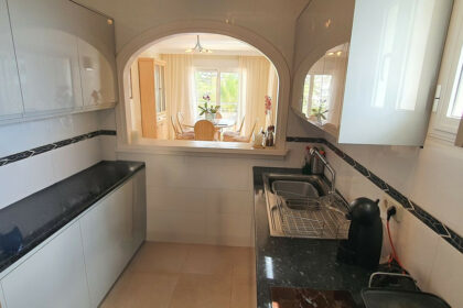 358d07c641edf85e5f8cac8b37e87230 - 11