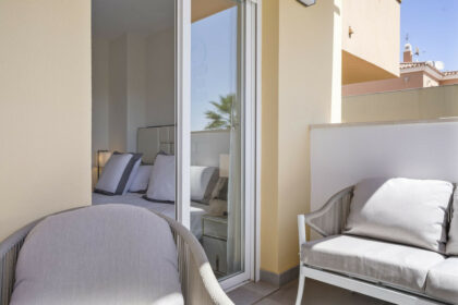 35b90988aa048fc766739784e9e0b380 - 16