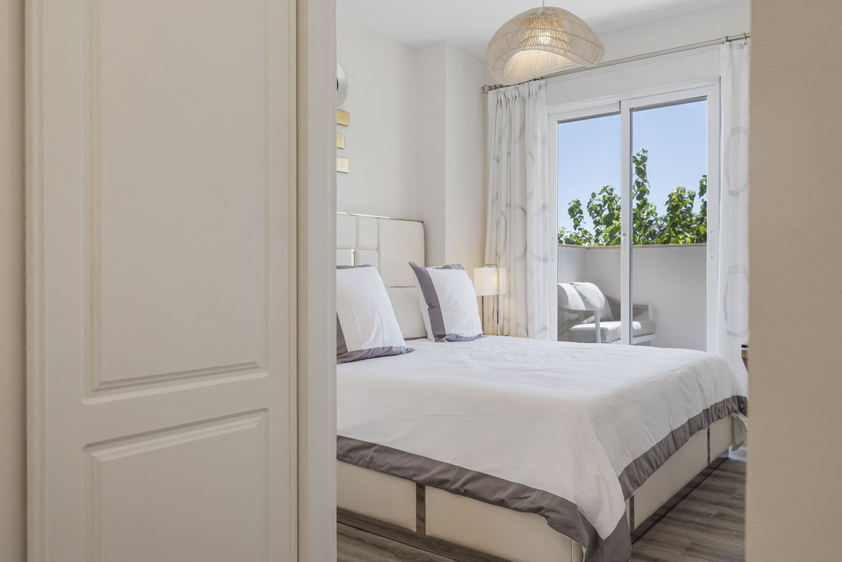 35b90988aa048fc766739784e9e0b380 - 21