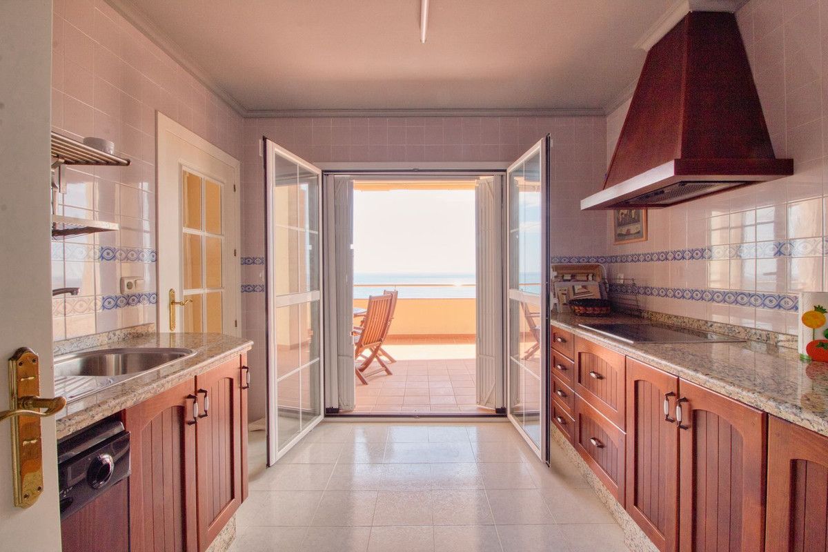 35c7196c81214a3b20aad2f33dc7f3fd - 15