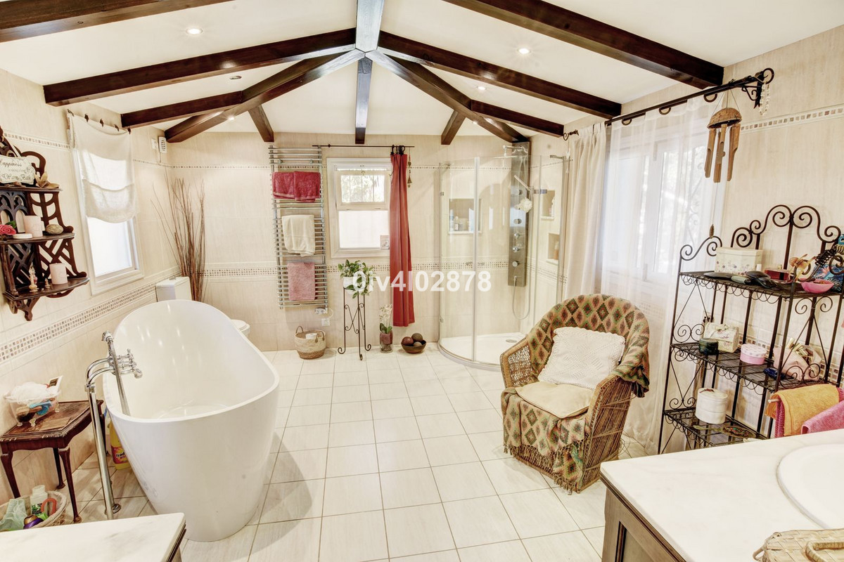 362e0575cf789eeec3a54719c26b688d - 38