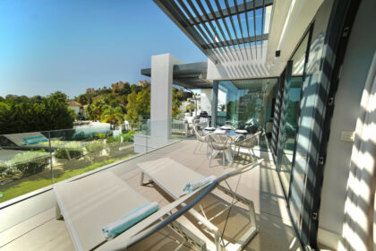 363b0b2a3cb155cc94c333f321e2387c - 12