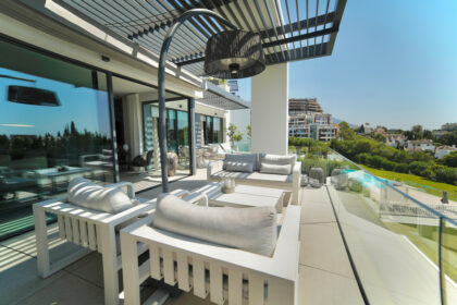 363b0b2a3cb155cc94c333f321e2387c - 15