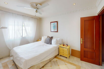 36c0d676132231a9c76f2bf21cf9e1ad - 22