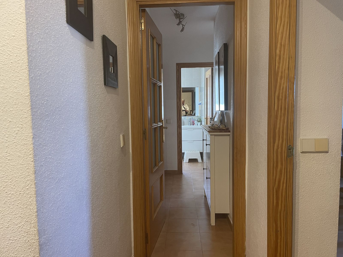 37387b84a3e1b9b5f507a52f4a882b74 - 23