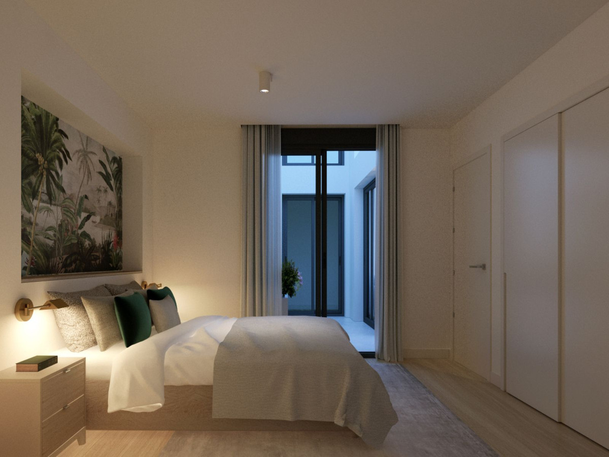 37c3111f04cc6b71e0794c24518d5cc1 - 13