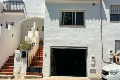 3828b0c636fa4d2c5e86c6e80d98de26 - 1