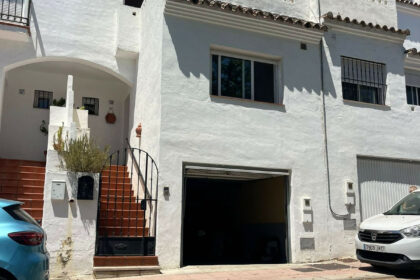 3828b0c636fa4d2c5e86c6e80d98de26 - 2