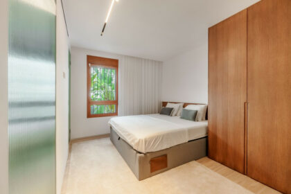 3bbac3d42de0ee1fc43d3c8720739479 - 12