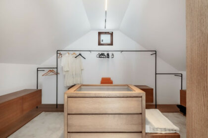 3bbac3d42de0ee1fc43d3c8720739479 - 17