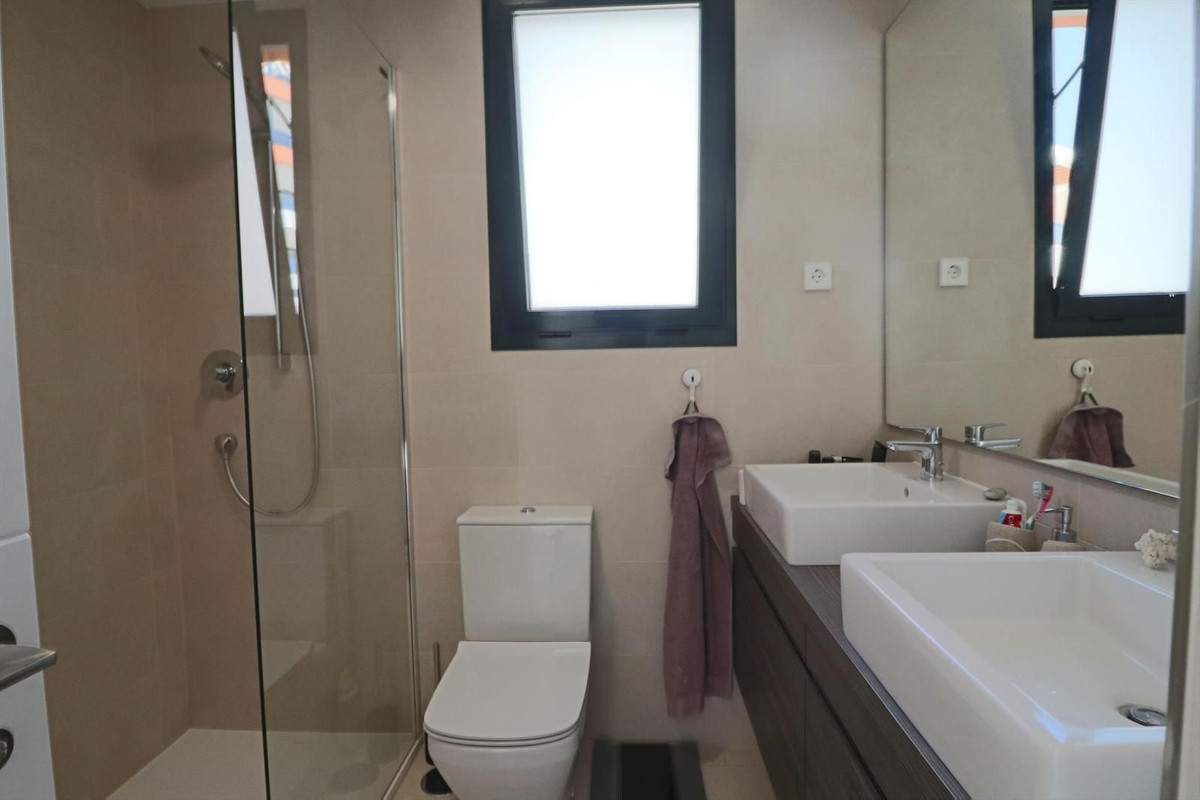 3bcf36a4dd808bae0711db30bbb55eb1 - 12