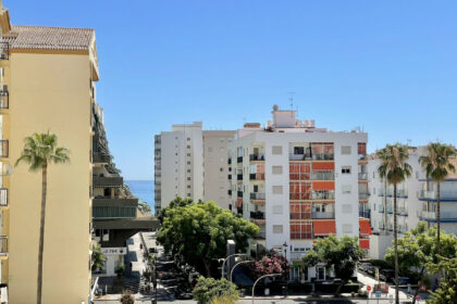 3e284f14f2cd467f2f47638383ecaa09 - 17