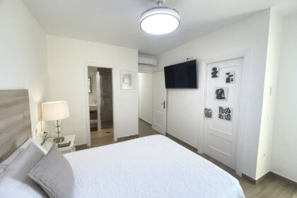 3e284f14f2cd467f2f47638383ecaa09 - 28