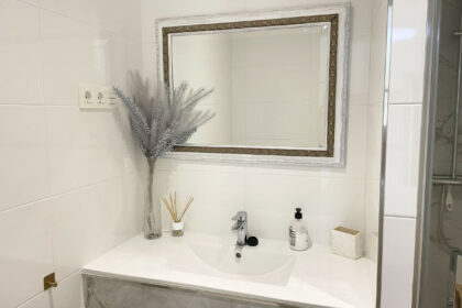 3e284f14f2cd467f2f47638383ecaa09 - 32