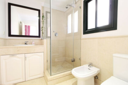 3e7b5a091bd752de42e0884dd2354fa3 - 14