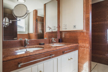 3ed4e340d9e6c2ca007635ca7af699cd - 19