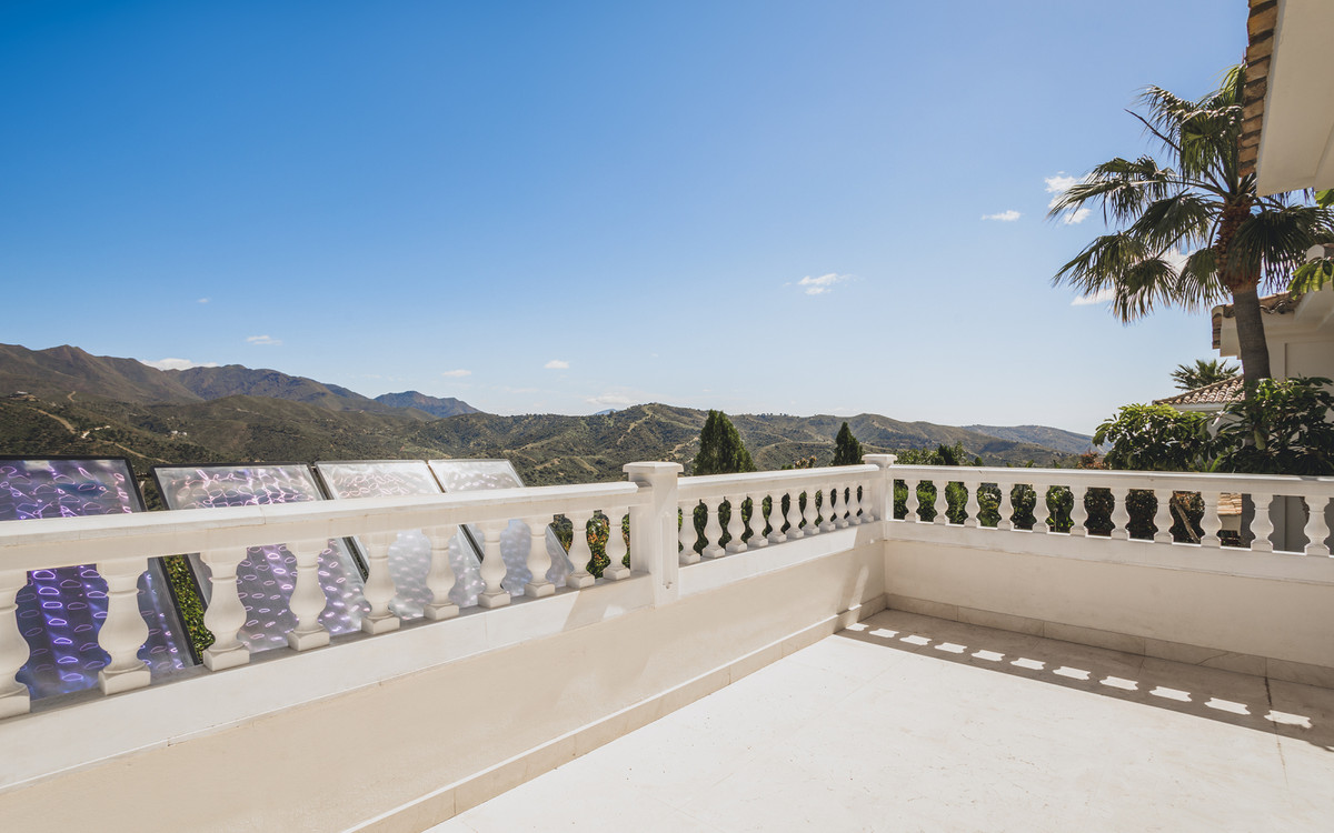 3ed4e340d9e6c2ca007635ca7af699cd - 23