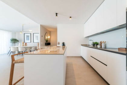 3f622c995487814312d690a7183b502f - 12