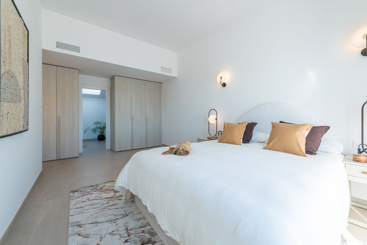 3f622c995487814312d690a7183b502f - 16