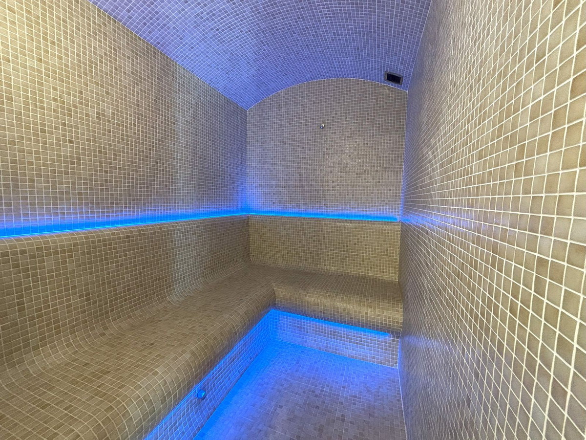 3f622c995487814312d690a7183b502f - 33