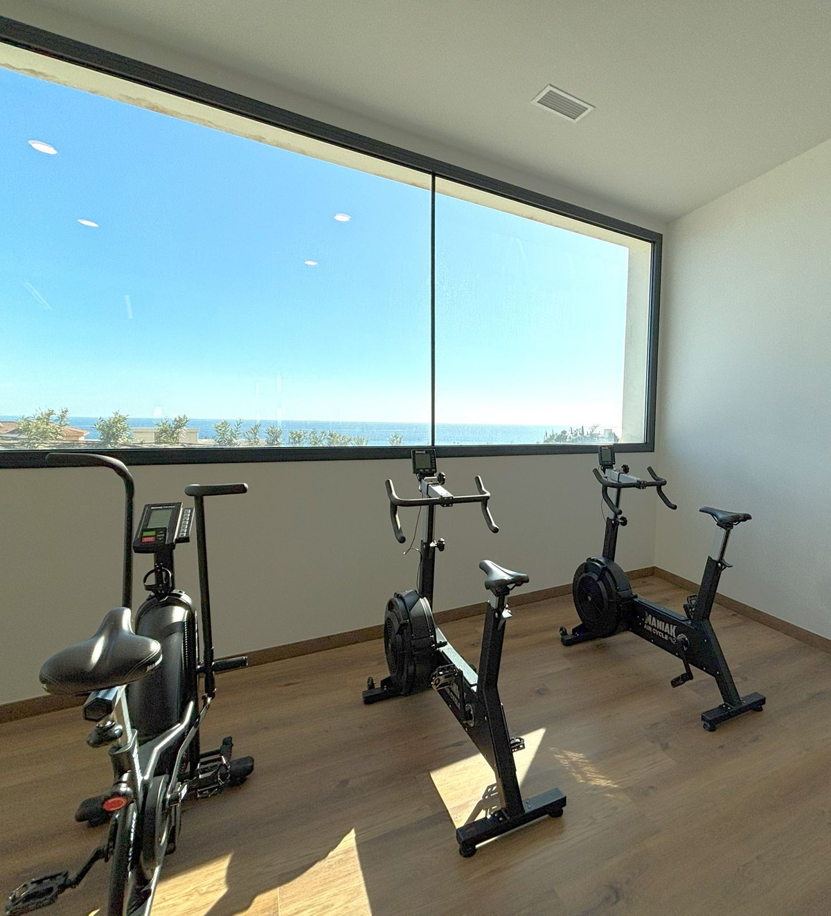 3f622c995487814312d690a7183b502f - 36