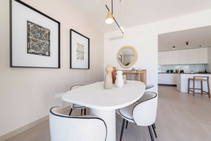 3f622c995487814312d690a7183b502f - 9