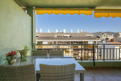 3f8c2354400f7c3a39f9e6e09c5a90f4 - 1