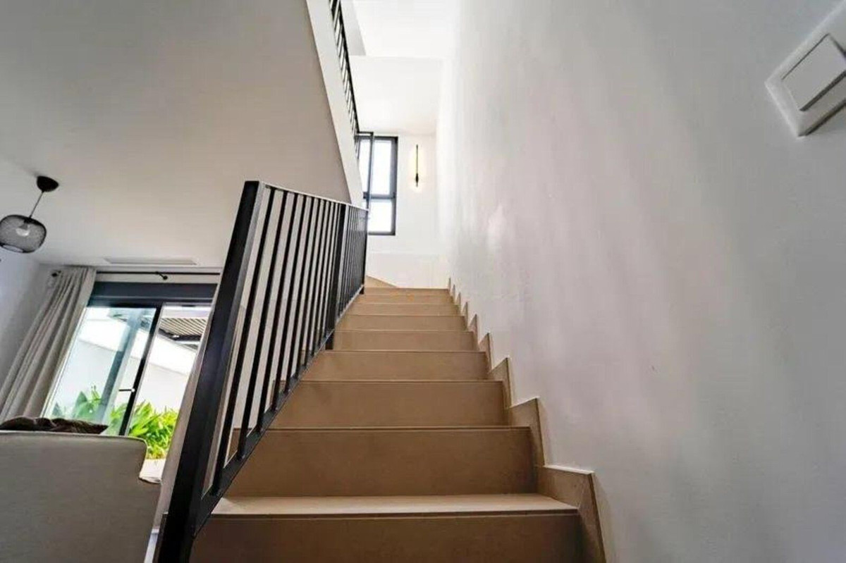 40146be50f189303400d51e6f1e379a9 - 7