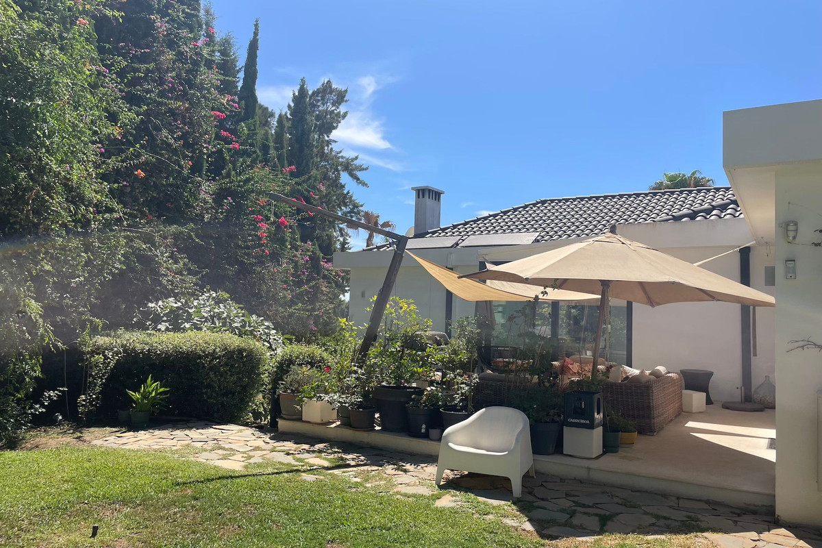 408588719fc1483de92de7017ba07756 - 18