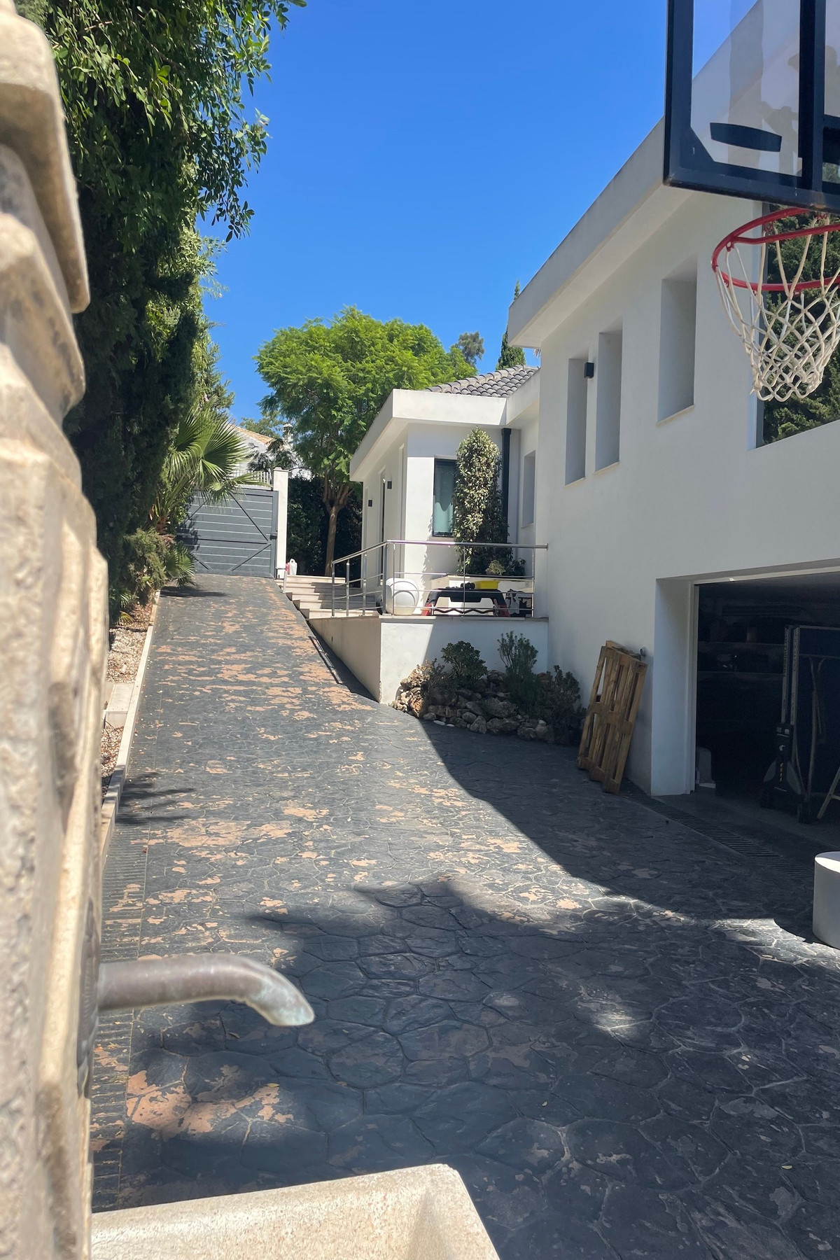 408588719fc1483de92de7017ba07756 - 21