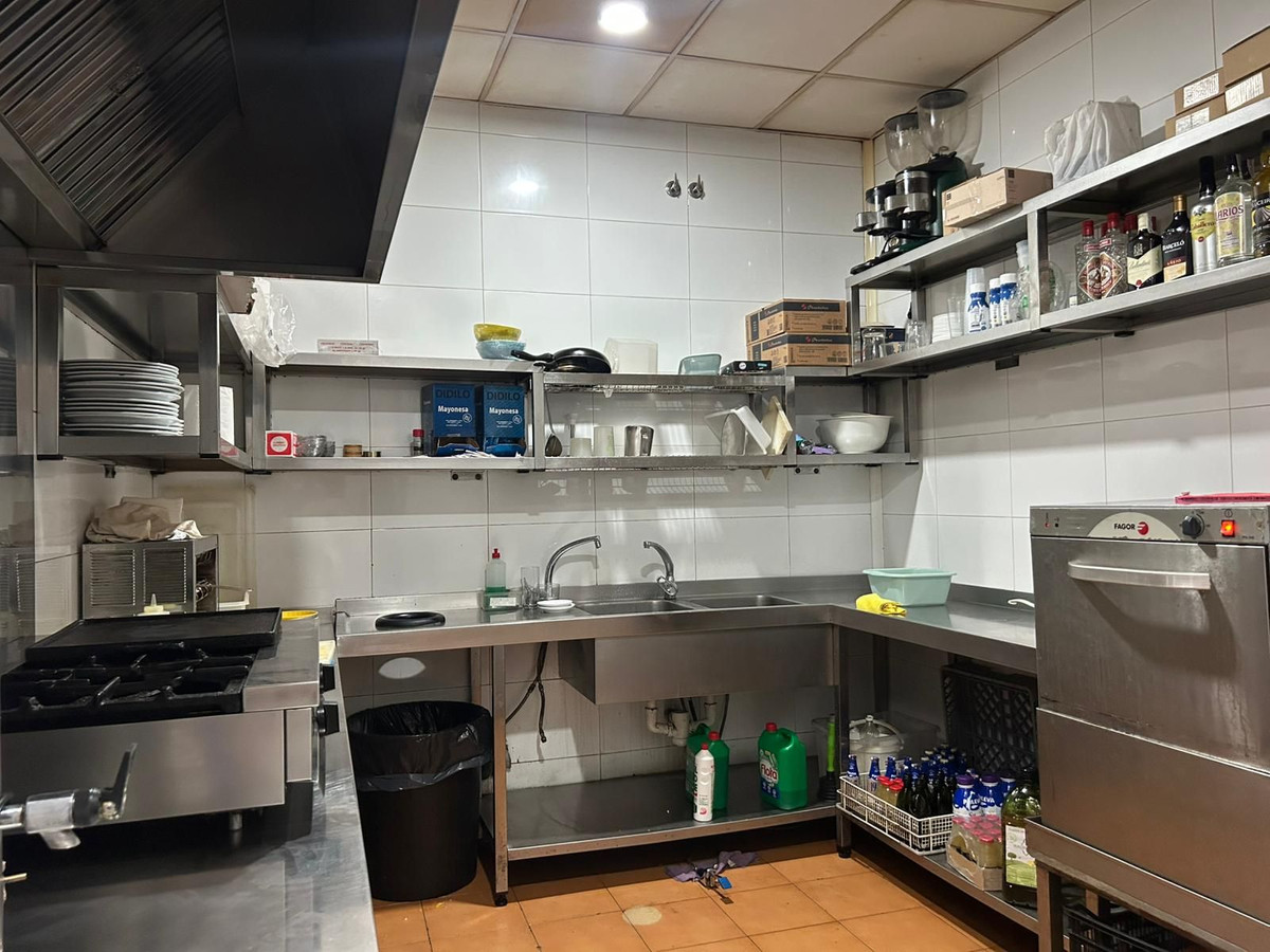 40c931c08f73c7207149a465c43d509b - 3