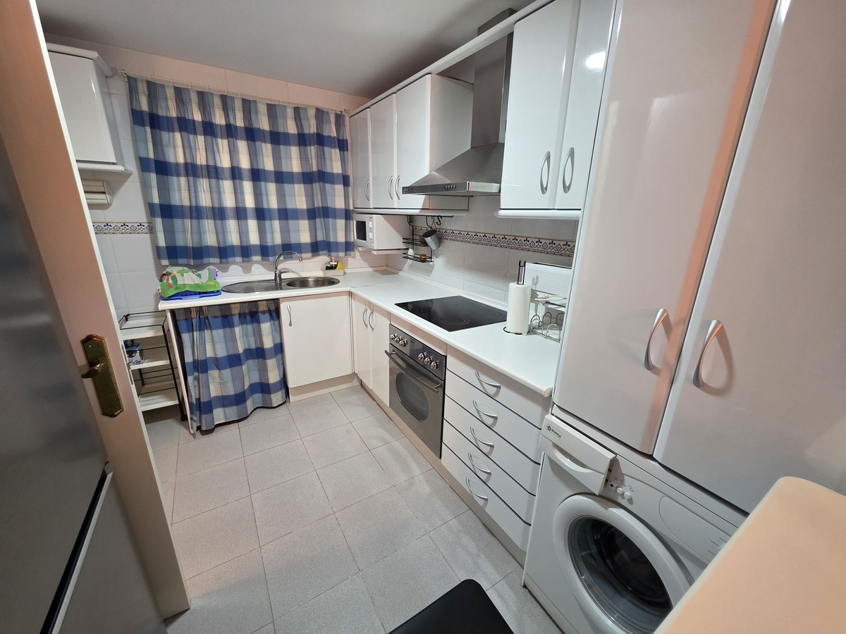 4173c34aae4097ffafbe539cd5c48285 - 4