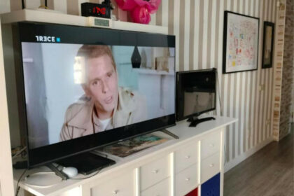 4194b54b581403c921efd9f7a0ee7711 - 10