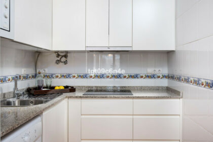 41f9e23ed3e62f61be1ded4ea8599517 - 11