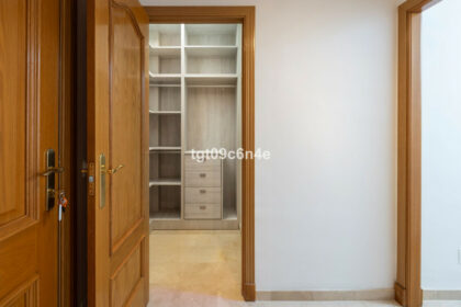 41f9e23ed3e62f61be1ded4ea8599517 - 18