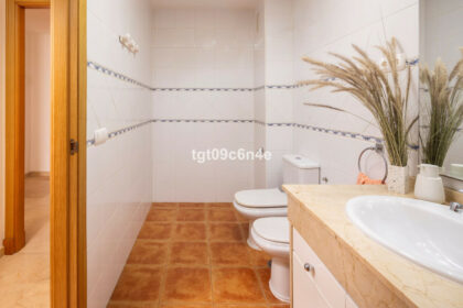 41f9e23ed3e62f61be1ded4ea8599517 - 22