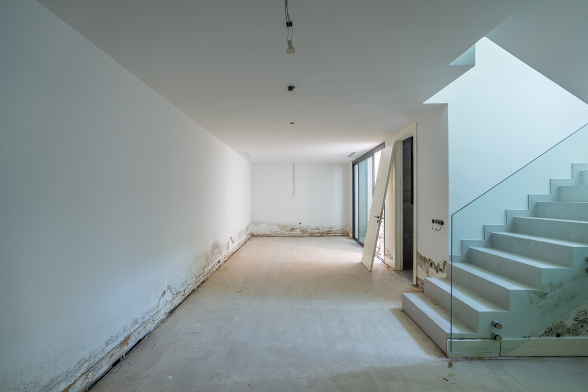 42a7d47af25dcd0c2aa22a0bc3f3a29f - 16