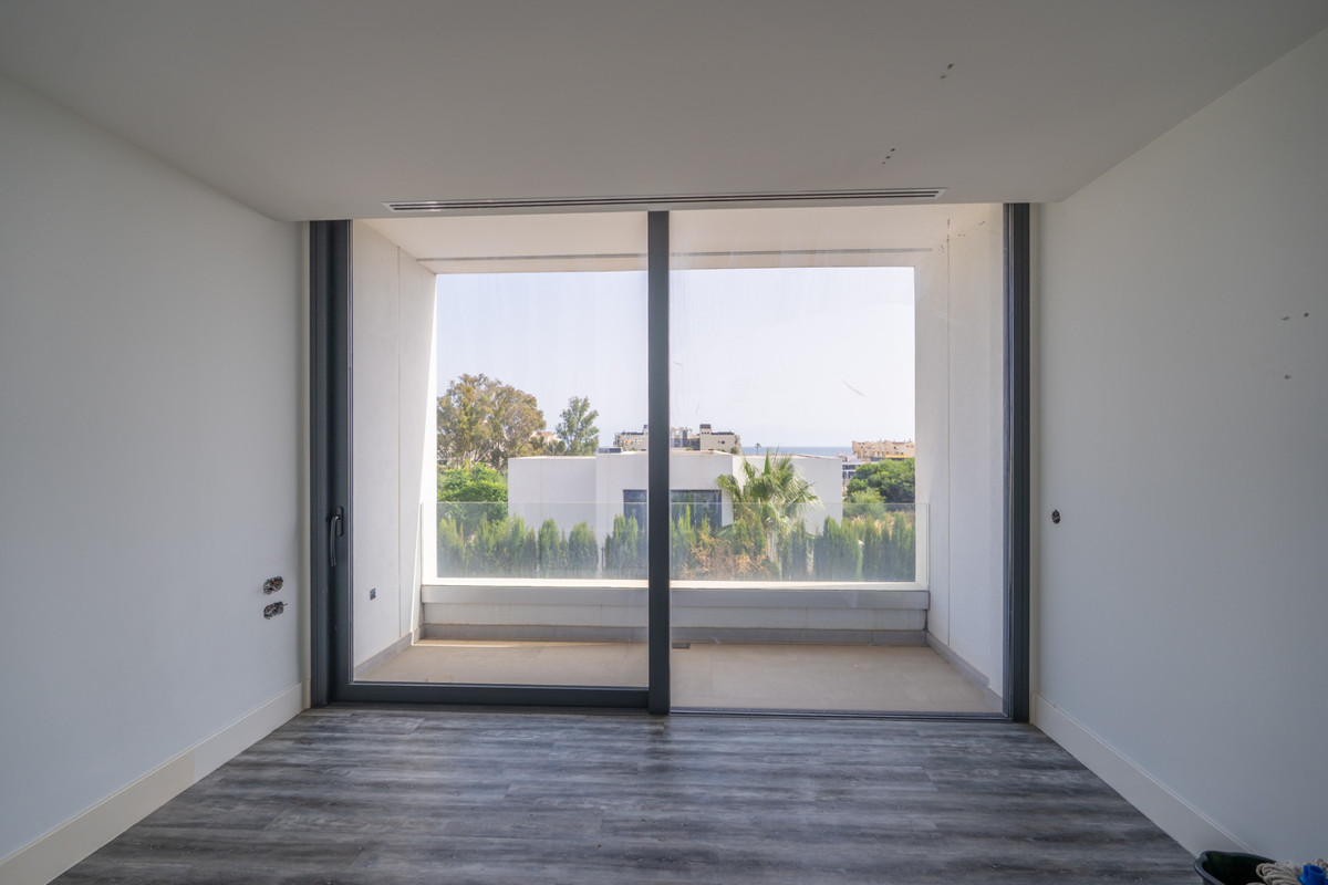 42a7d47af25dcd0c2aa22a0bc3f3a29f - 18