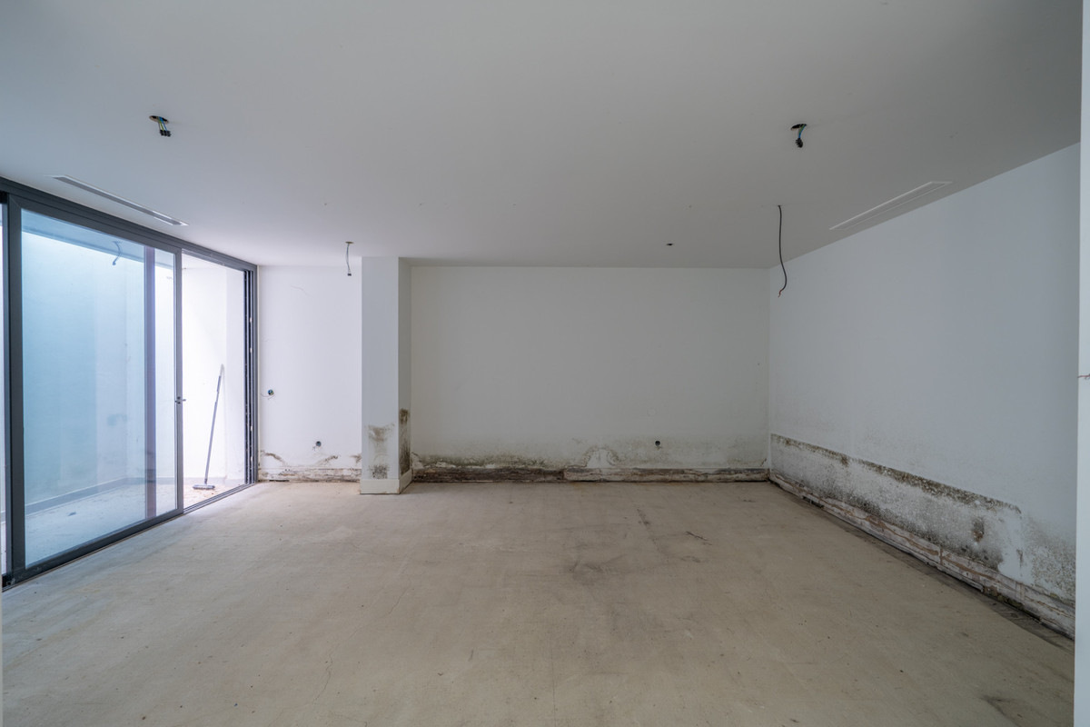 42a7d47af25dcd0c2aa22a0bc3f3a29f - 22