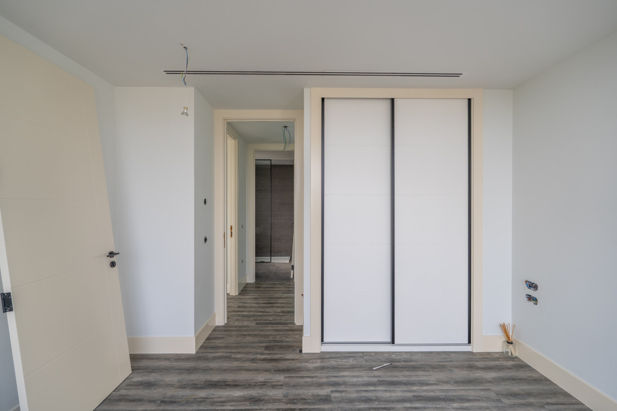 42a7d47af25dcd0c2aa22a0bc3f3a29f - 24