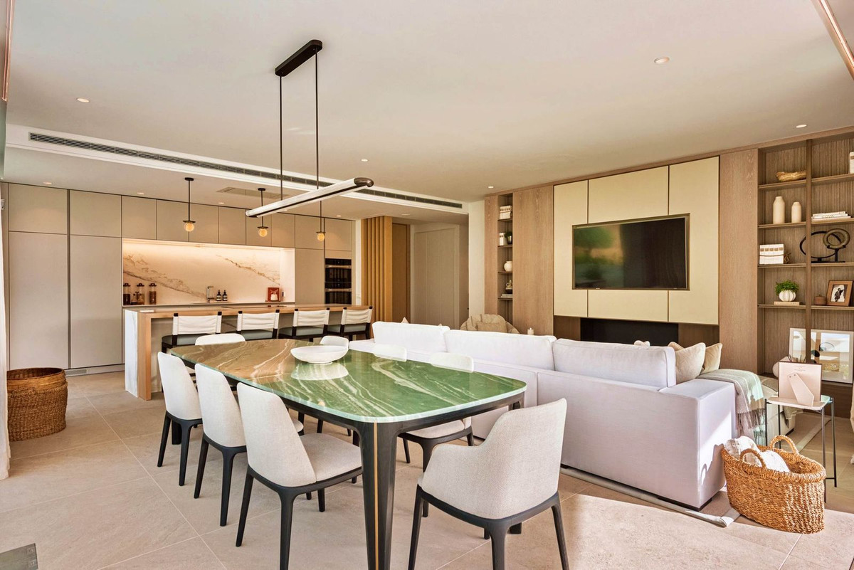 42a95b95691783a82bb04cc568dbbf52 - 5