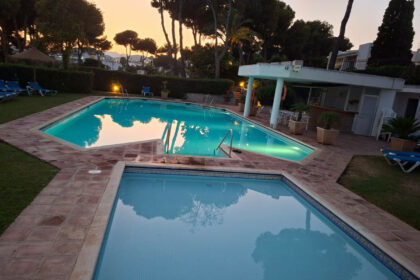 4358e44b1bd6fb92467837f57a121782 - 20