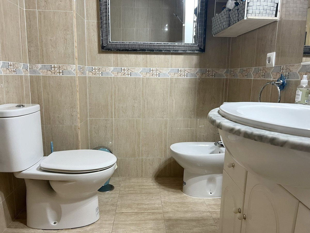 44d7c0a98ec3aefcbfe08ee0189b23f8 - 17