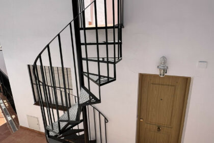 44d7c0a98ec3aefcbfe08ee0189b23f8 - 23