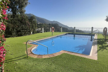 44d7c0a98ec3aefcbfe08ee0189b23f8 - 4