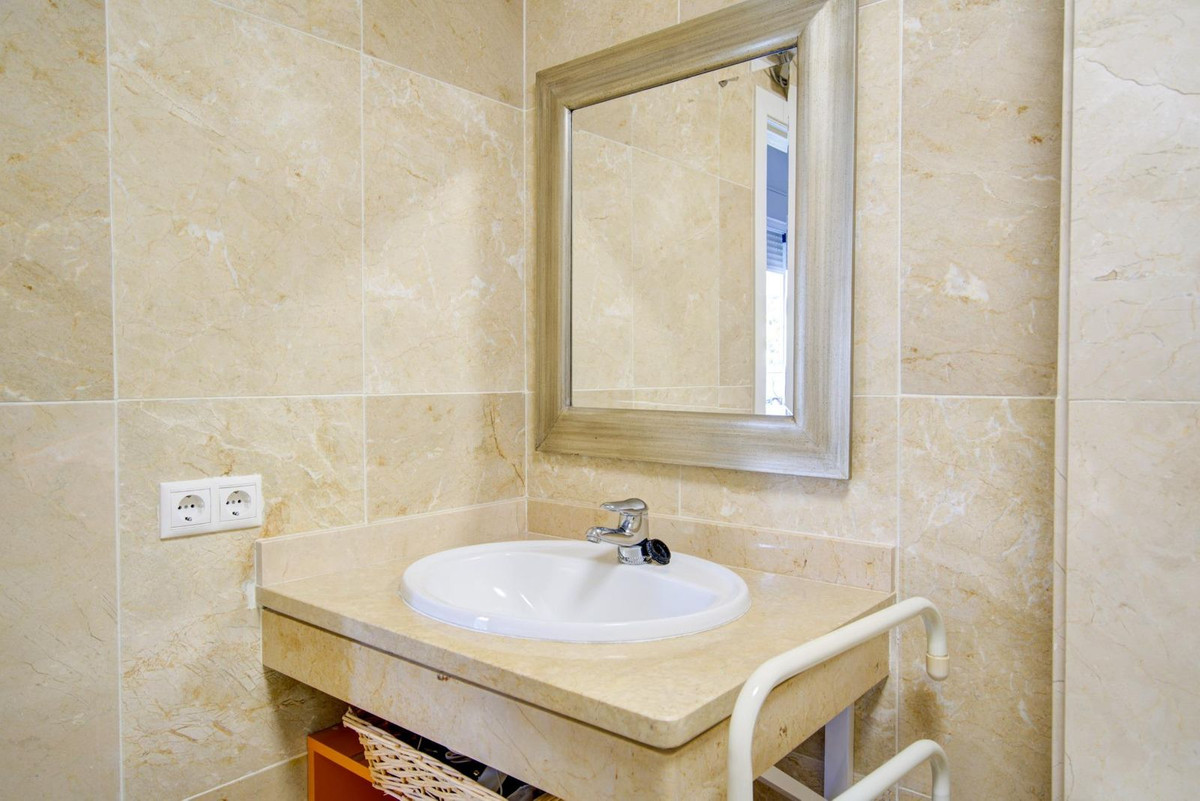 44fdc5e143c63296e4b1278bc9ad4df5 - 15