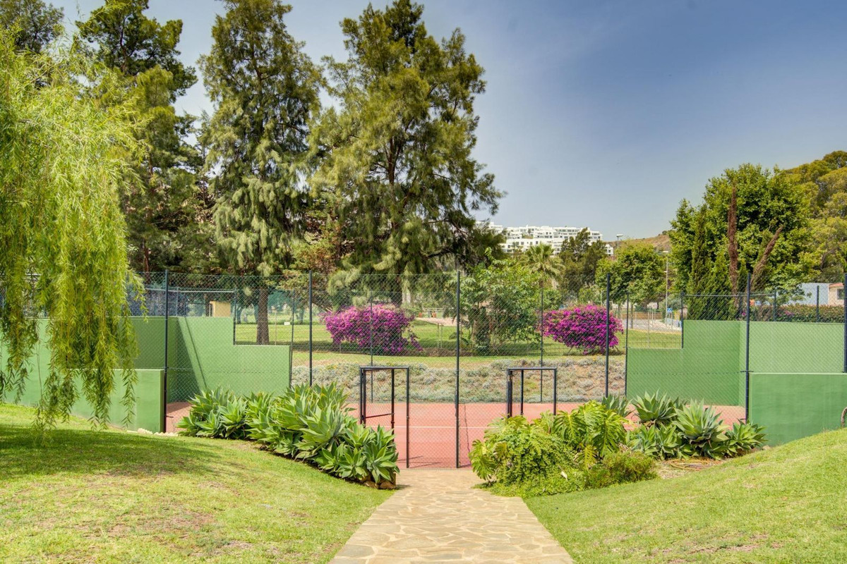 44fdc5e143c63296e4b1278bc9ad4df5 - 36